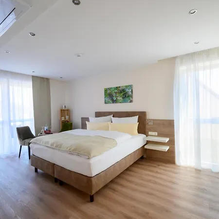 Gaestehaus Zum Weintraum Hotel Eimsheim