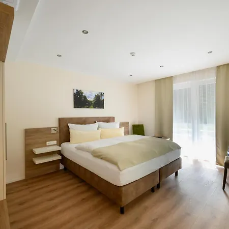 Gaestehaus Zum Weintraum Hotel