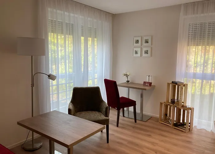 מלון Gaestehaus Zum Weintraum Eimsheim